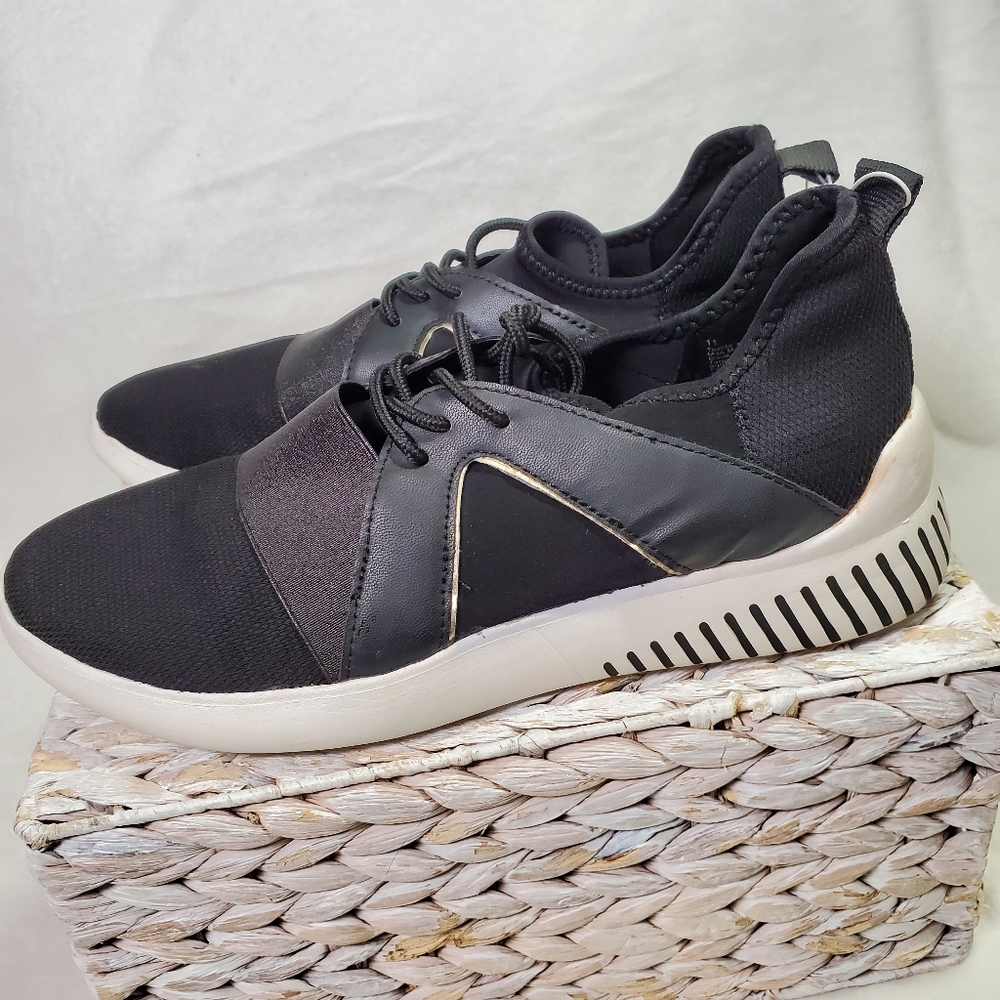 DV‎  by Dolce Vita Rhayne Athletic Jogger Sneakers Black W 11 M 9.5 Activewear
